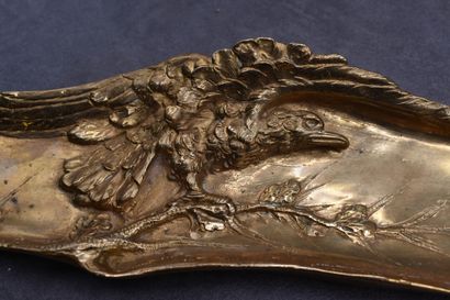 Albert MARIONNET Albert MARIONNET (1852-1910) Vide-poche en bronze doré. Signé. Dimensions...