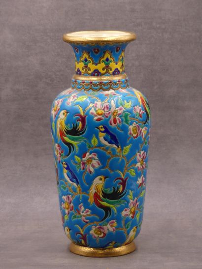 LONGWY, Vase à émaux cloisonnés LONGWY, Vase en céramique à émaux cloisonnés, décor...