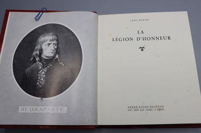  DANIEL (Jean). La Légion d'Honneur. Paris, André Bonne, 1957. 
Grand in-8 demi chagrin...