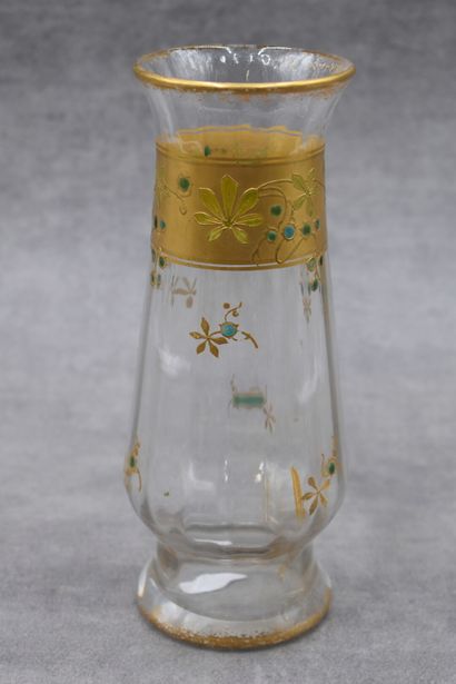MONTJOYE (dans le goût), Vase en verre MONTJOYE (dans le goût), Vase en verre sur...
