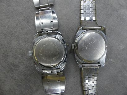 JAZ JAZ. Réunion de deux montres d'homme: montre date antichoc en acier, dimensions...