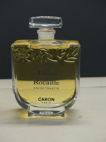 Réunion de parfums et miniatures. Réunion de parfums et miniatures. Aurore (100ml),...
