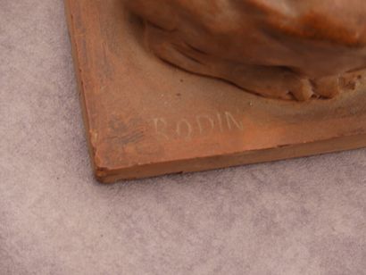 null Lion rugissant en Terre cuite signée Rodin. Dimensions : 29 x 34 x 16 cm. eclats...