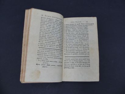 Essais historiques sur Paris de M. de Saintfoix, 1767. Essais historiques sur Paris...