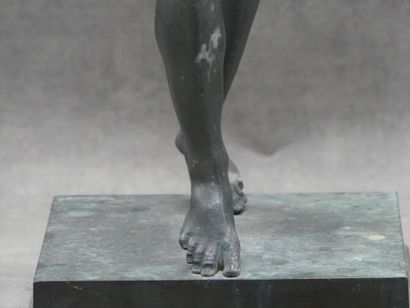 null Pietro MASULLI (XIX), Faune dansant de Pompéi, bronze à patine verte. Signé...