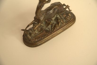 Gazelle Isidore Jules BONHEUR (1827-1901). Gazelle sautant en bronze à patine brune...