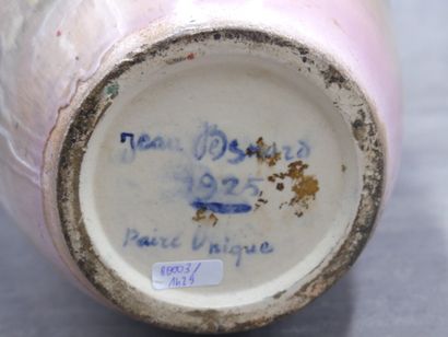 null Jean BESNARD (1889-1958), Vase en grès. Signé sous la base et marqué" 1925-paire...