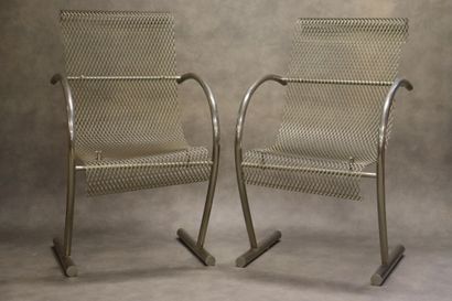 null Shiro KURAMATA (1934-1991) et XO (ÉDITEUR). Paire de fauteuils modèle "Sing...