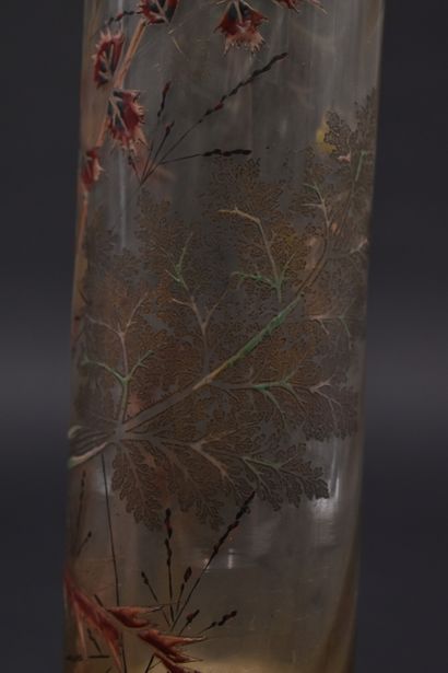 null Émile GALLE (1864-1904). Vase tubulaire torsadé sur base circulaire modelé à...