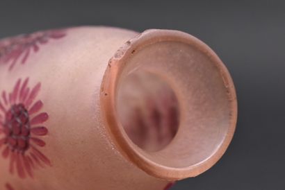 null LEGRAS. Ovoid vase with shoulder and small conical neck. Proof in mixed pink...