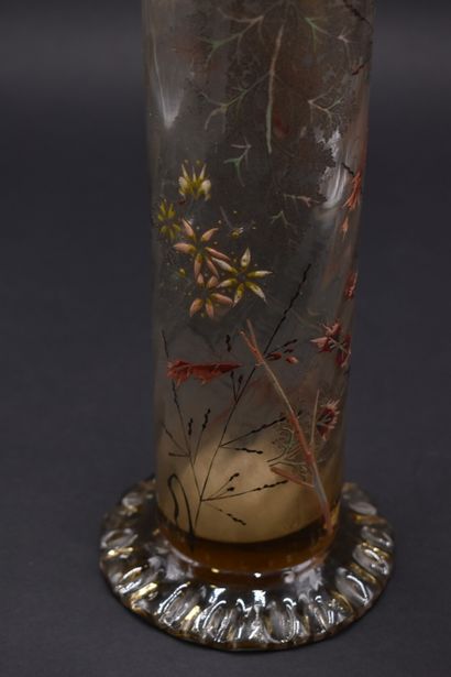 null Émile GALLE (1864-1904). Vase tubulaire torsadé sur base circulaire modelé à...