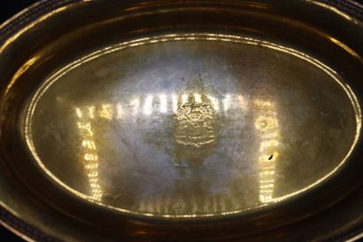 AIGUIERE ET SON BASSIN Ewer and its basin in vermeil, old man's mark, handle with...