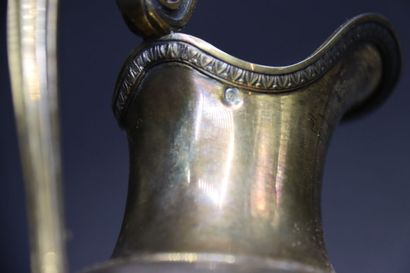 AIGUIERE ET SON BASSIN Ewer and its basin in vermeil, old man's mark, handle with...