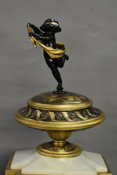Henri PICARD (1840-1890), bronzier Henri PICARD (1840-1890), bronze worker. A Neo-Etruscan...