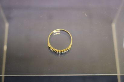 null Bague en or jaune 585 et pierres de synthèse. TDD: 56