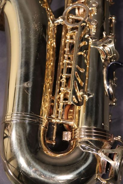 null SELMER, modèle super action 80 série II n° 563246. Saxophone alto en laiton...