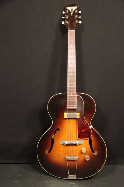 null Guitare EPIPHONE CENTURY N°: 61822. Pre-achat GIBSON. Année 1951. Mécaniques...