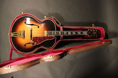 null GUITARE GIBSON. N°: A 10109. Super 400, Année 1951.



Expert : Kevin WEISS