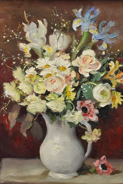 DYF Marcel DYF (1899-1985) Bouquet de fleurs, huile sur toile, Signé en bas à droite....