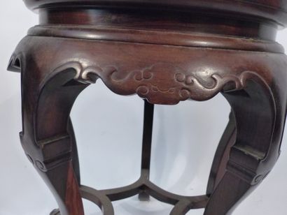 CHINE, Sellette circulaire en bois CHINE, XXème siècleSellette circulaire à six pieds...