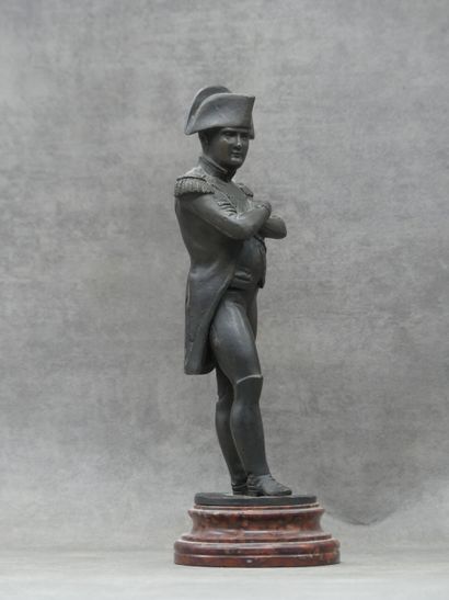 null Emile GUILLEMIN (1841-1907), Napoléon, bronze à patine brune, socle en marbre...