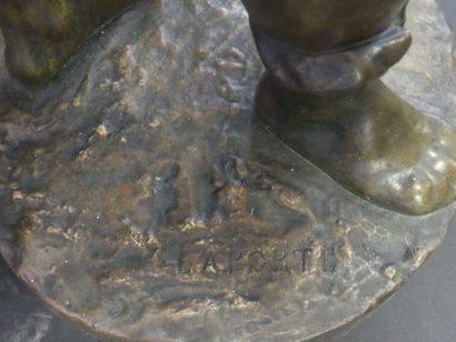 null Émile LAPORTE (1858-1907). VERCINGETORIX. Bronze à patine dorée. Signé sur la...