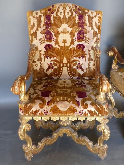 Paire de fauteuils de Palais. Italie XVIIIème siècle. Paire de fauteuils de Palais...