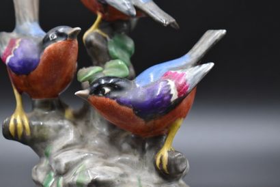Figurine en porcelaine GEROLD & CO. TETTAU Bavière , Figurine aux trois oiseaux,...