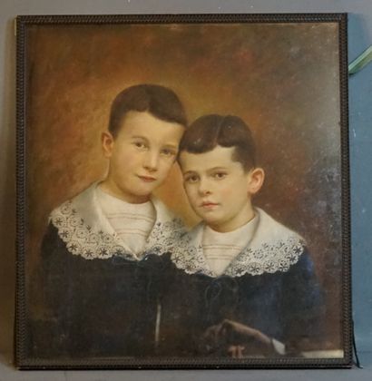 Portrait d'enfants. Ecole française du début du XXèlme siècle. Portrait de deux jeunes...