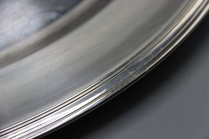 null CHRISTOFLE. Deux grands plats ovales modèle à filets en métal argenté. Dimensions:...