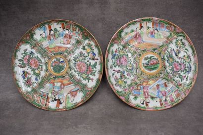 null CHINE. Collection de 8 assiettes en porcelaine du XVIIIème et XIXème siècle....