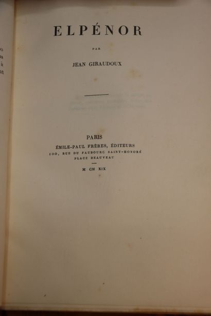 null GIRAUDOUX (Jean). Ensemble de 2 volumes :



- Lectures pour une Ombre. Paris,...