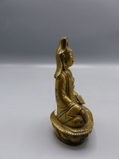 null ASIE DU SUD. Statue en bronze représentant un Bouddha. Fin XIXème siècle. Dimensions...