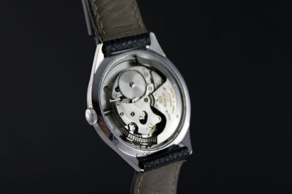 null JAEGER-LECOULTRE Bumper.
Montre bracelet en acier. Boitier rond. Fond vissé.
Cadran...