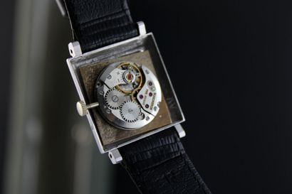 null BOUCHERON Square 1970s.
Bracelet watch in 18k white gold. Square case. Back...