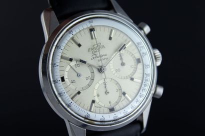 null ENICAR Sherpa graph MK Ib vers 1961
Chronographe bracelet en acier. Boitier...