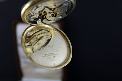 null PATEK PHILIPPE & Cie 
Pocket watch in 18k yellow gold. Round case. Back with...