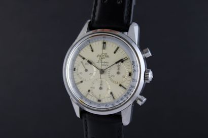 null ENICAR Sherpa graph MK Ib vers 1961
Chronographe bracelet en acier. Boitier...