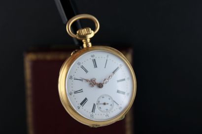 null LeCoultre.
Pocket watch in 18k yellow gold. Round case with double bowl.
White...