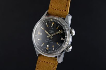 null ENICAR Super Divette. 
Steel bracelet watch; Super compressor type case with...