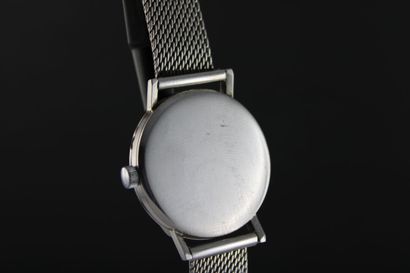 null OMEGA ref.131.018
Ladies' watch in steel. Round case. Snap back.
Silver dial...