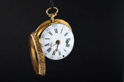 null LEROY (Julien)
Rooster watch in 18k yellow gold. Round case. Back with pressure...