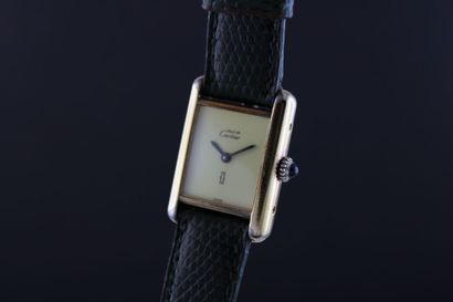 null CARTIER Tank Must.
Bracelet watch in silver gilt. Rectangular case. Back with...
