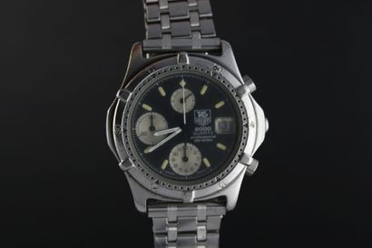 null TAG HEUER 2000 quartz. 
Chronograph steel bracelet watch. Round case with graduated...