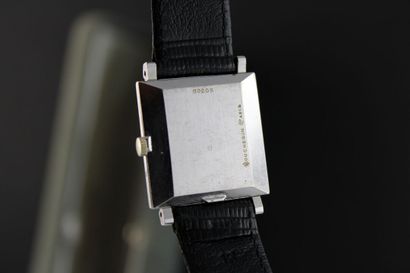 null BOUCHERON Square 1970s.
Bracelet watch in 18k white gold. Square case. Back...