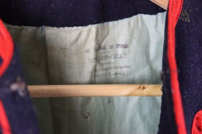 null Ensemble d'uniforme de Zouave : Chéchia , boléro en drap bleu nuit à tombô blanc...