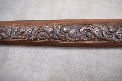 null Indonesian Malay kris with elaborate blade. Handle in exotic wood with floral...