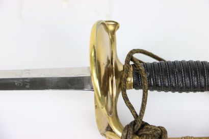 null Épée d'Officier d'État-major, modèle 1817 à ciselures. Fusée recouverte de chagrin,...