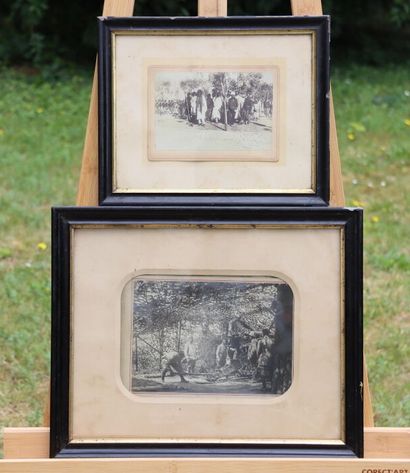 null Meeting of two framed photographs representing military in situation. Dimensions...