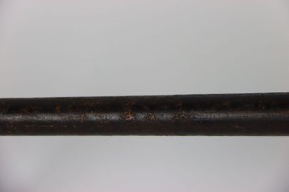 null Carabine à percussion, oxydée, on joint un sabre d'officier type 1882. 



Expert...